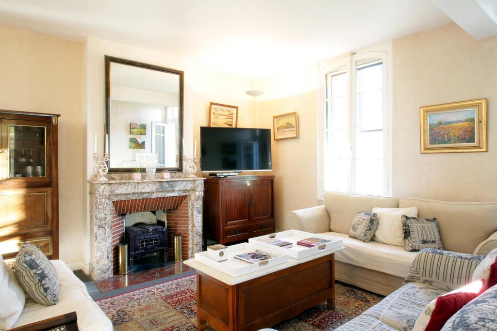 Maison De Maitre A Bram # Jacuzzi Εξωτερικό φωτογραφία